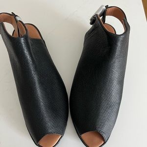 Brand new gentle souls size 7 shoes